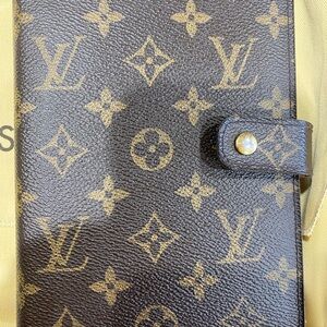 Louis Vuitton LV MM monogram medium agenda